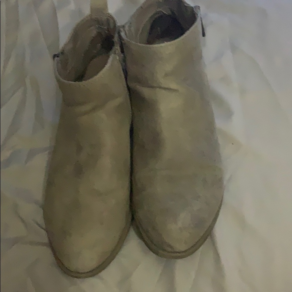 Ankle boots